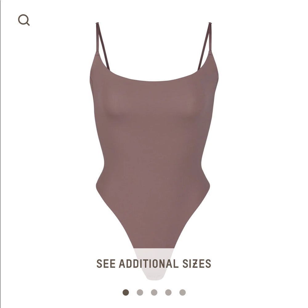 SKIMS FITS EVERYBODY CAMI BODYSUIT | PLUM